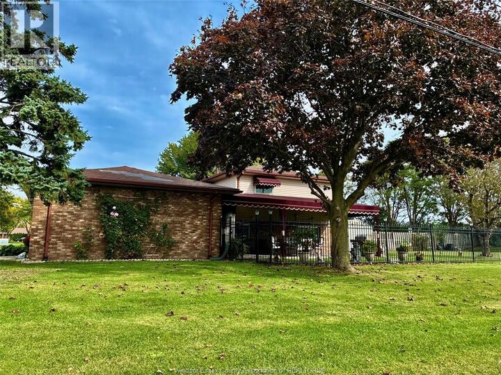 Property Photo:  3596 Hemlock Avenue  ON N8R 1Z9 