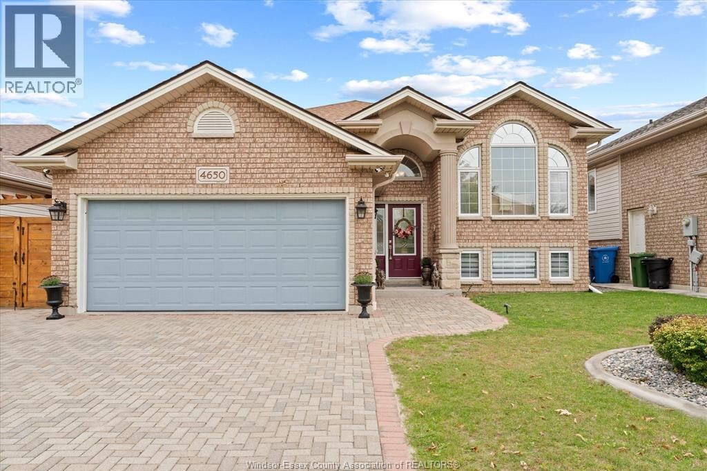 Property Photo:  4650 Unicorn Avenue  ON N9G 3E3 