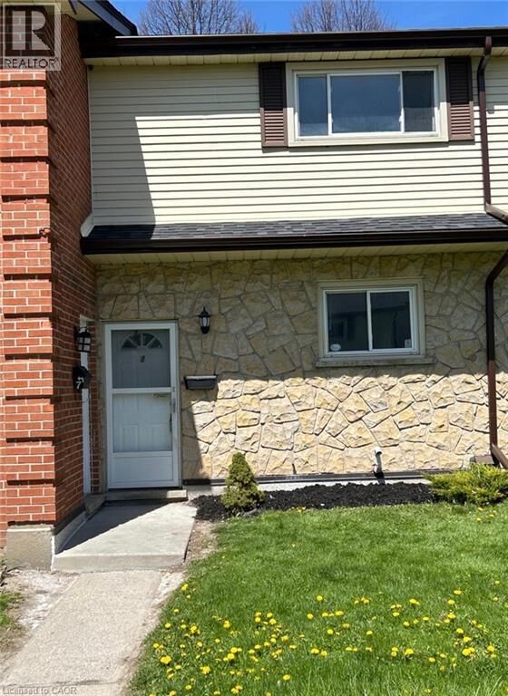 Property Photo:  144 Jansen Avenue 8  ON N2A 2L7 