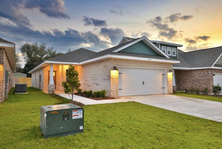 Property Photo: 17A 8th Avenue FL 32579
