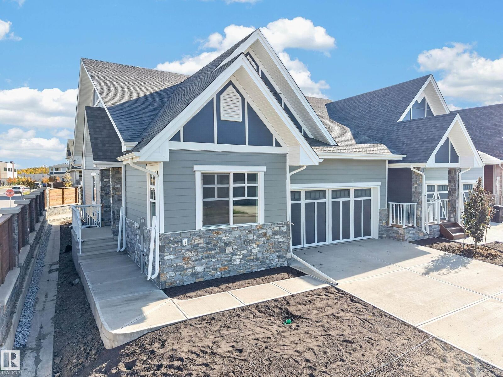 Property Photo:  120 Hillshire Boulevard 13  AB T8B 0C9 