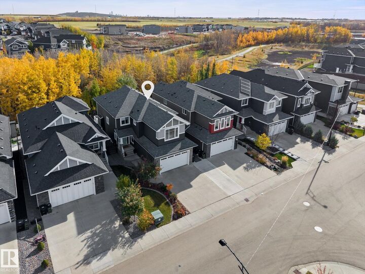 Property Photo:  3363 Chickadee Drive NW  AB T5Z 2Y7 
