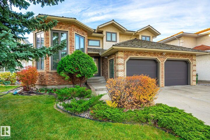 Property Photo:  910 Wallbridge Place NW  AB T6M 2L7 