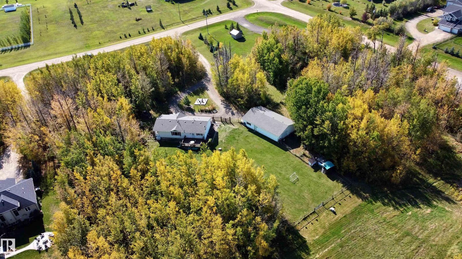 Property Photo:  21539 Twp Rd 503 480  AB T0B 3M2 