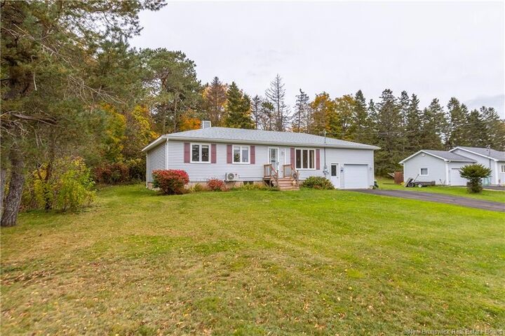 Property Photo:  18 Harris Drive  NB E4L 3X6 