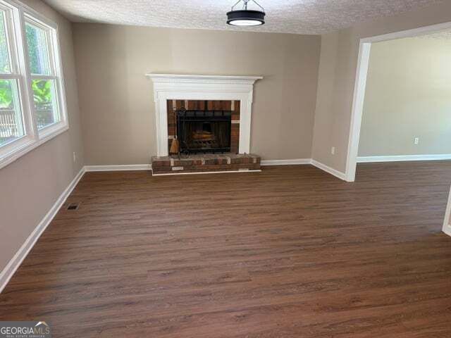 Property Photo: 1455 Parkmont Drive GA 30076
