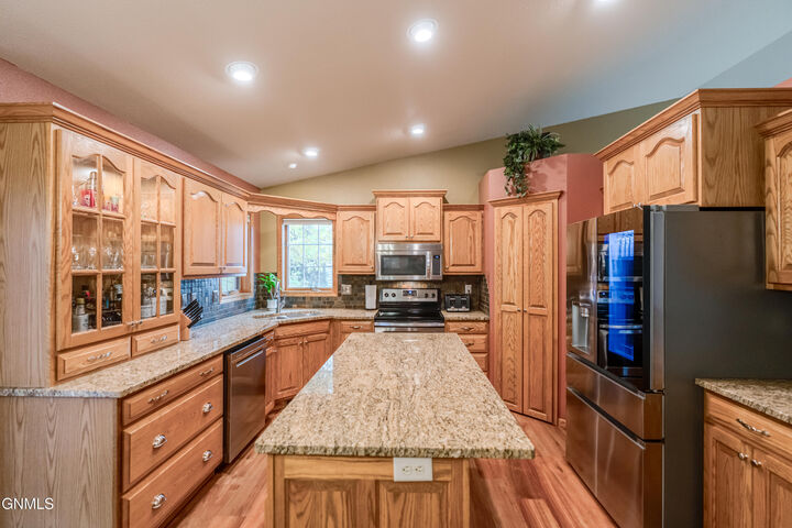Property Photo:  855 San Angelo Drive  ND 58504 