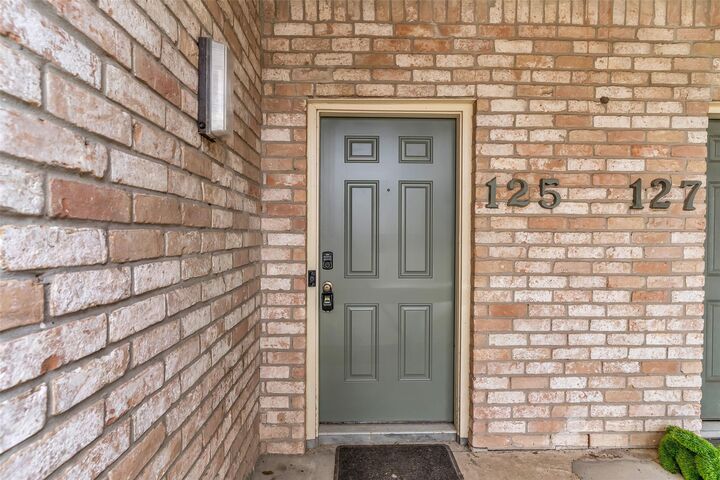 Property Photo:  8100 Cambridge Street 125  TX 77054 
