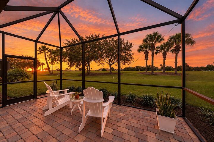 Property Photo: 7027 Quiet Creek Drive FL 34212