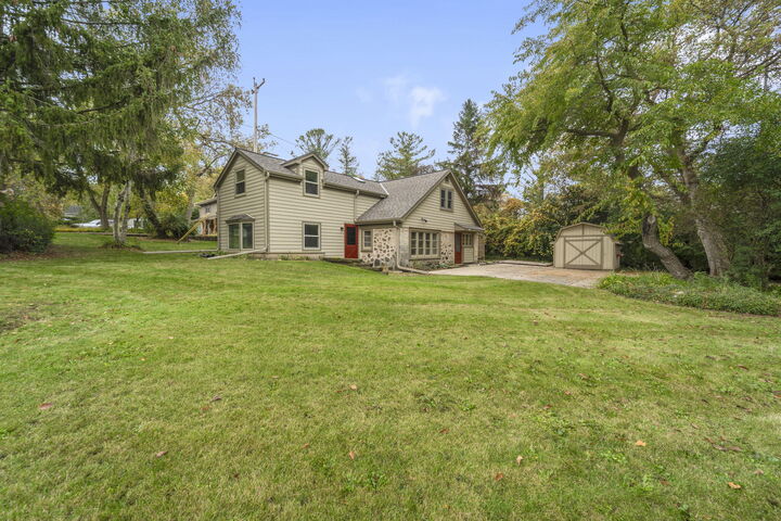 Property Photo: 4307 W Grace Ave WI 53092