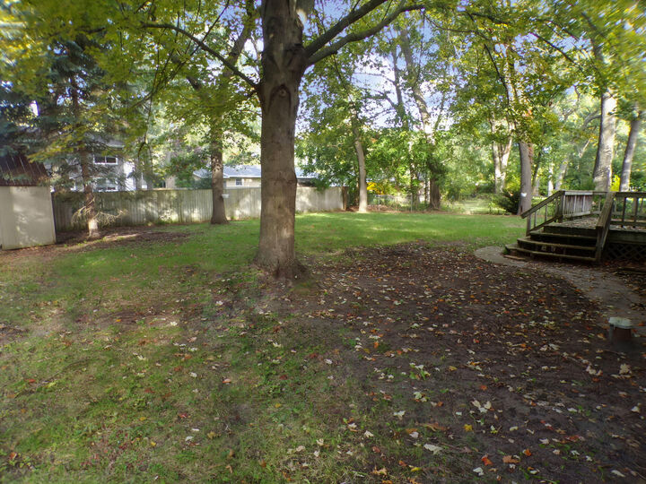 Property Photo:  1301 Linden Drive  MI 49445 
