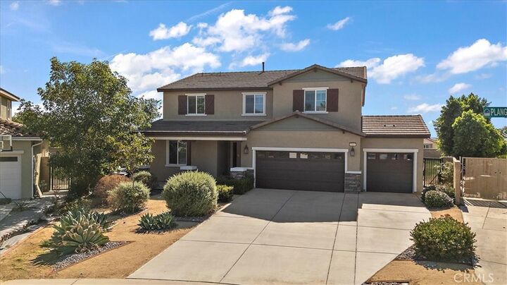 Property Photo:  15197 Planger Lane  CA 92336 