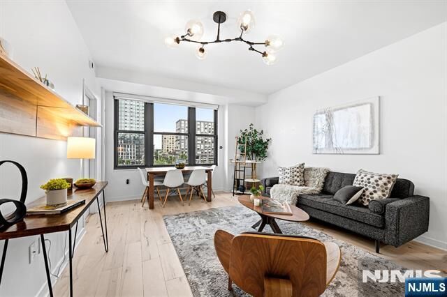 Property Photo:  149 Essex Street 5T  NJ 07302 