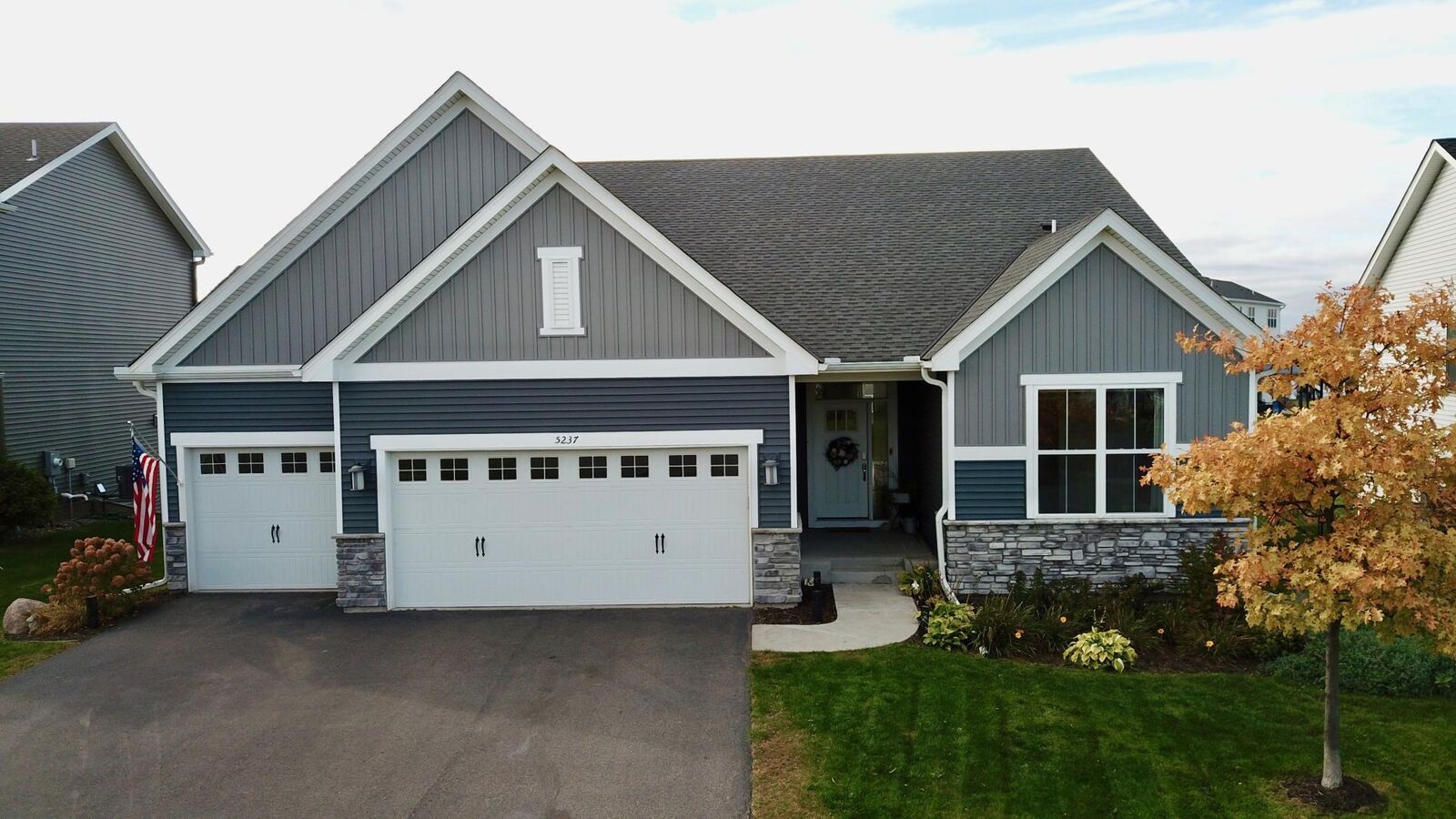 Property Photo:  5237 Jansen Avenue NE  MN 55376 