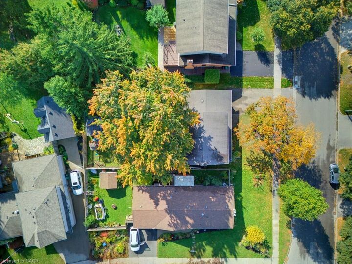 Property Photo:  239 Carson Drive  ON N2B 3H6 