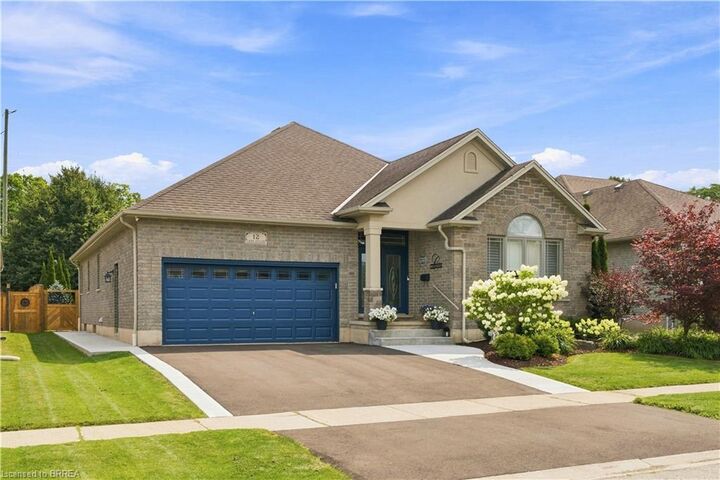 Property Photo:  12 Laurie Ann Lane  ON N3L 4H4 