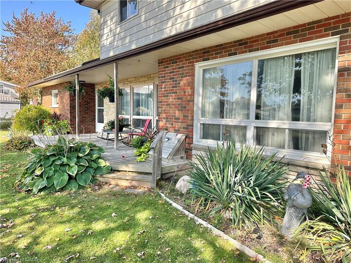 Property Photo: 11 Reserve Street ON N0E 1W0