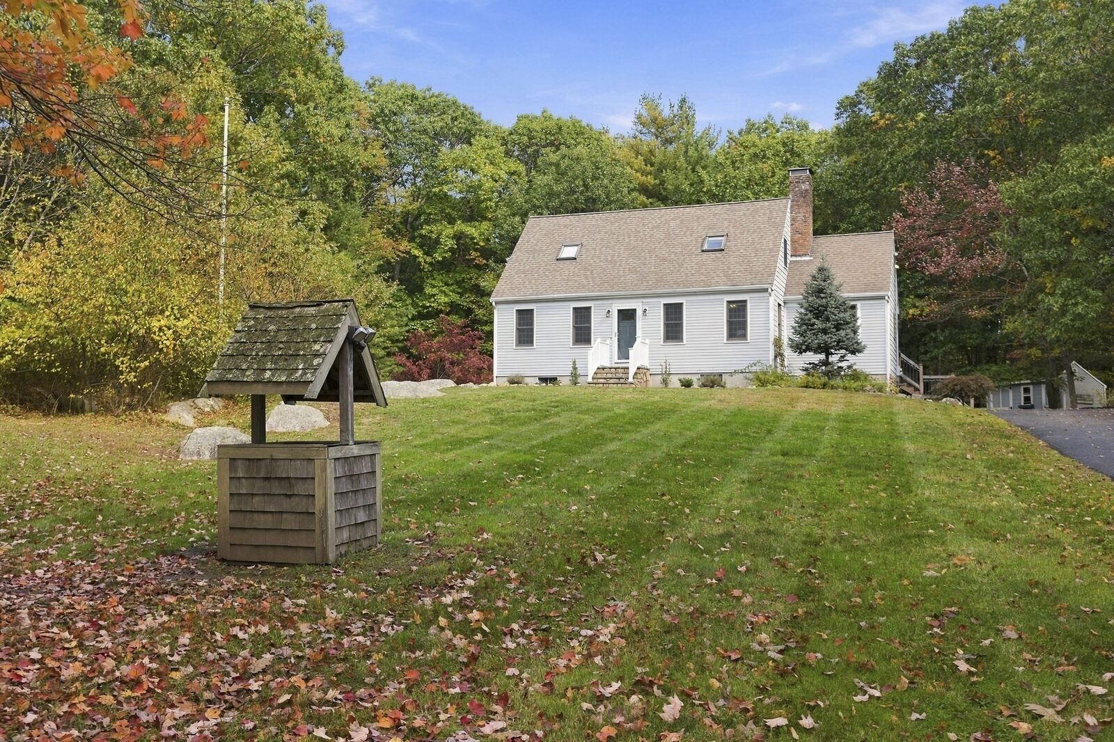 Property Photo:  252 Leavitt St  MA 02043 
