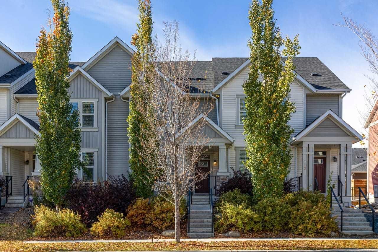 Property Photo:  124 South Point Court SW  AB T4B 4K9 