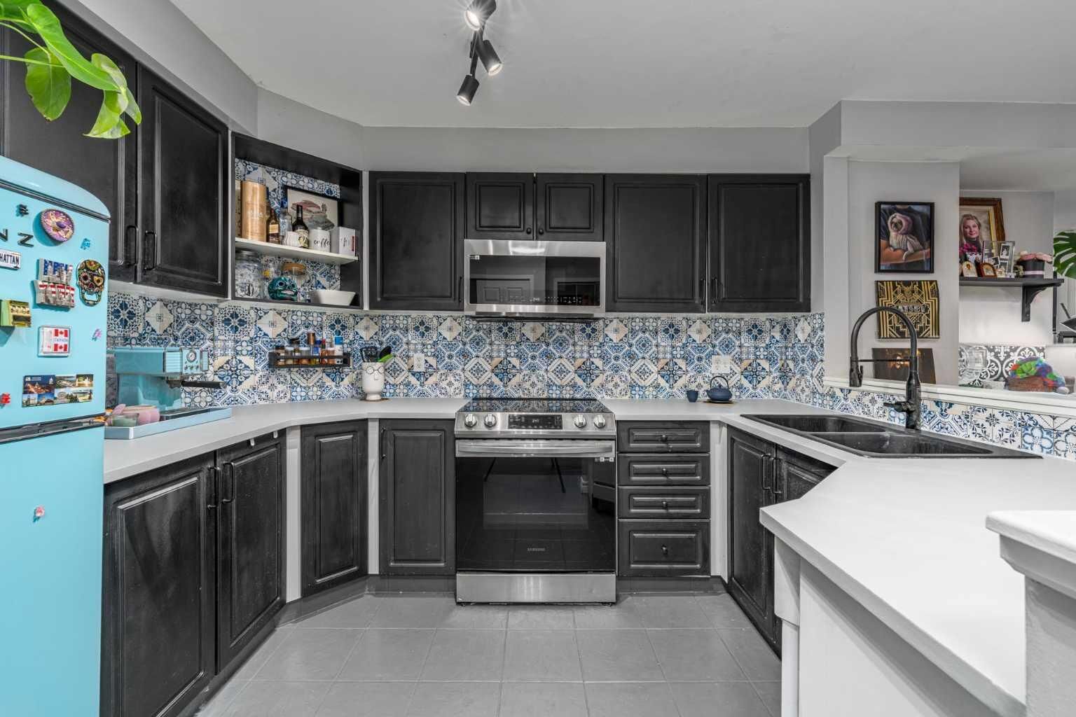 Property Photo:  1121 6 Avenue SW 1004  AB T2P 5J4 