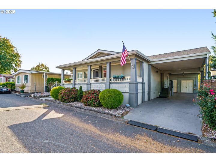 Property Photo: 21100 NE Sandy Blvd 1 OR 97024