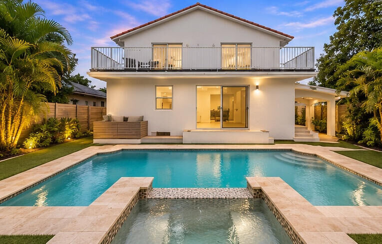 Property Photo: 2812 SW 38th Court FL 33134