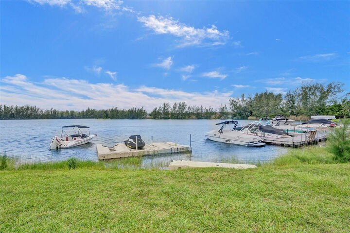 Property Photo:  4059 Crystal Lake Drive  FL 33064 