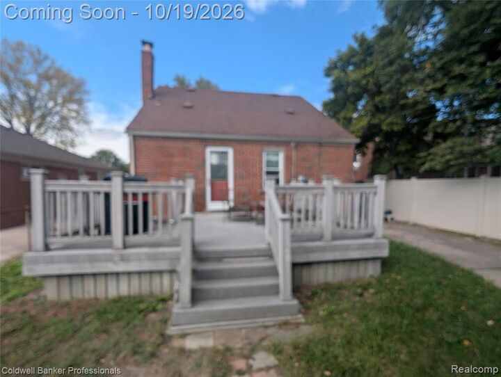 Property Photo:  979 Liberty Avenue  MI 48146 
