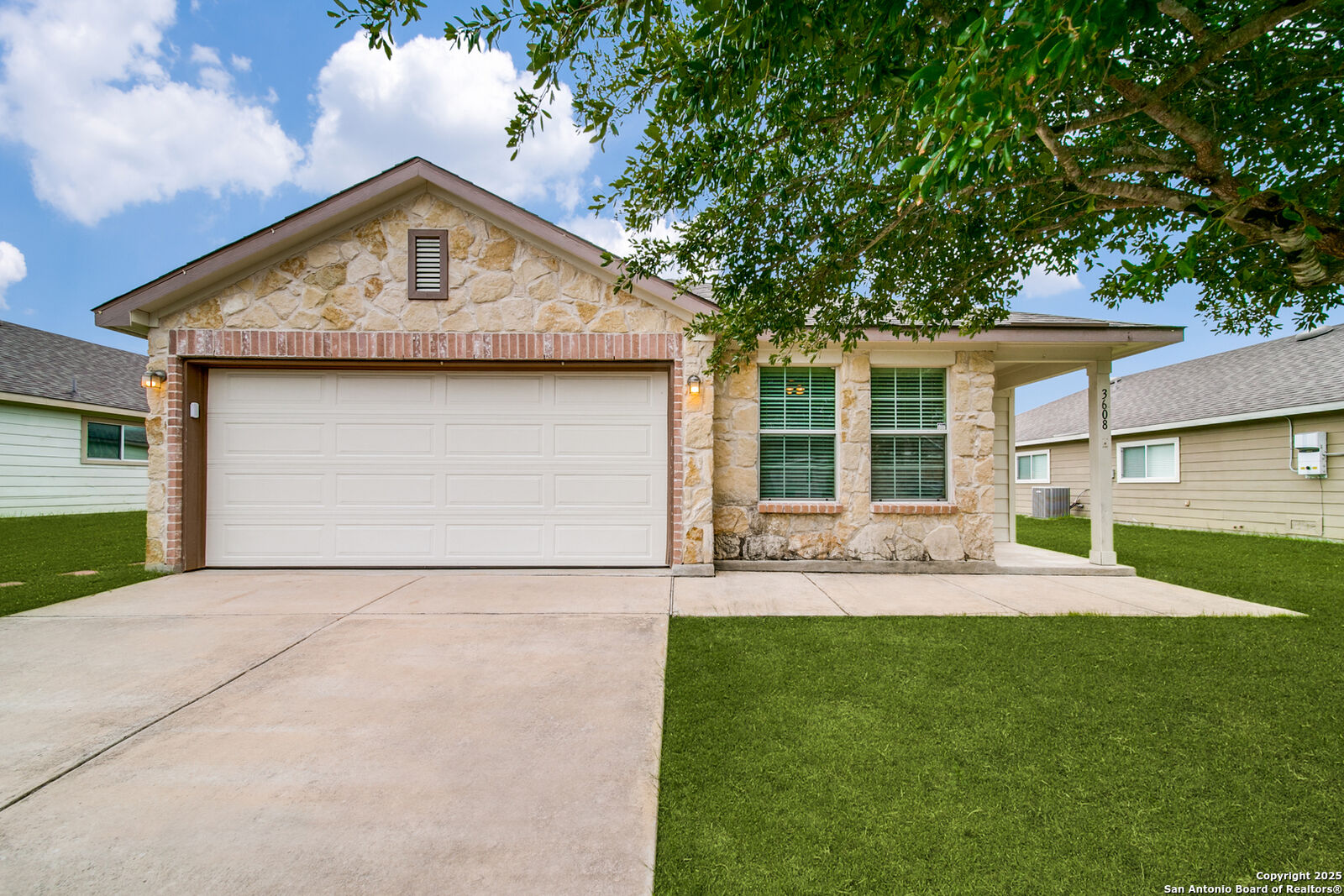 Property Photo:  3608 Lazy Diamond  TX 78154 