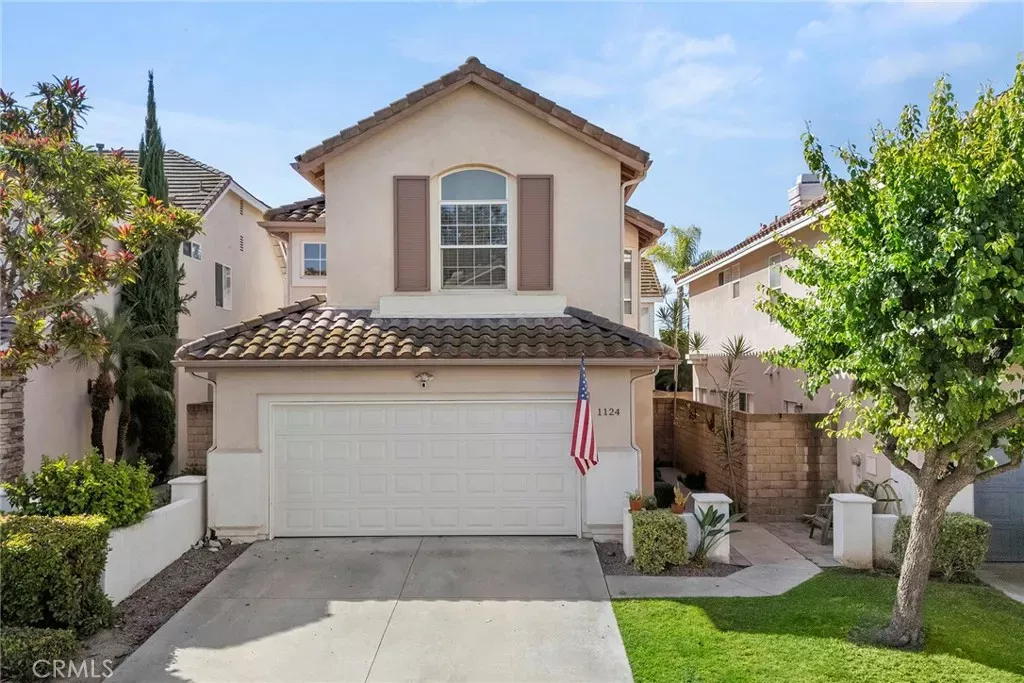 Property Photo:  1124 Davis  CA 92870 