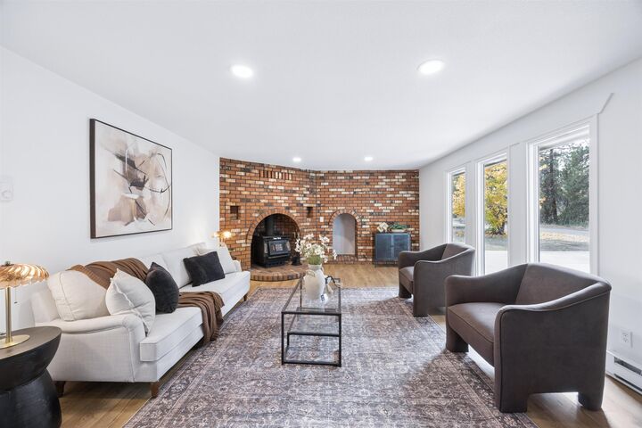 Property Photo:  11414 N Parksmith Dr  WA 99021 