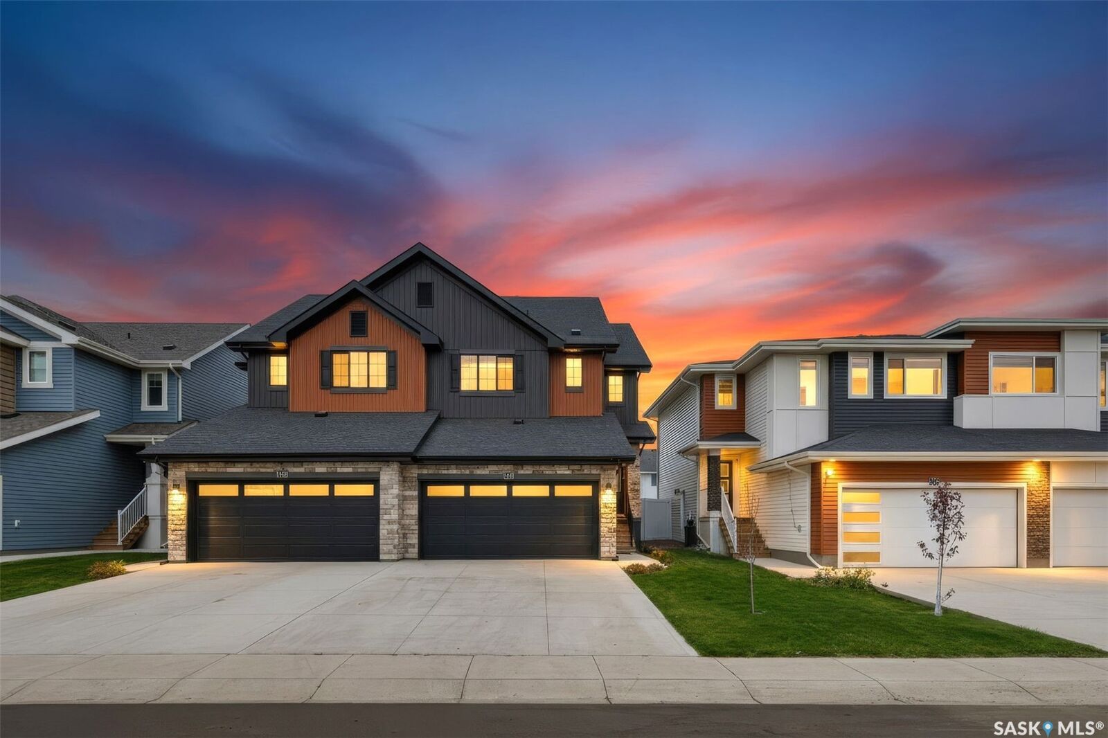 Property Photo:  334 Myles Heidt Lane  SK S7W 1J3 
