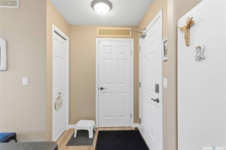 Property Photo:  235 Herold Terrace 303  SK S7V 1J2 