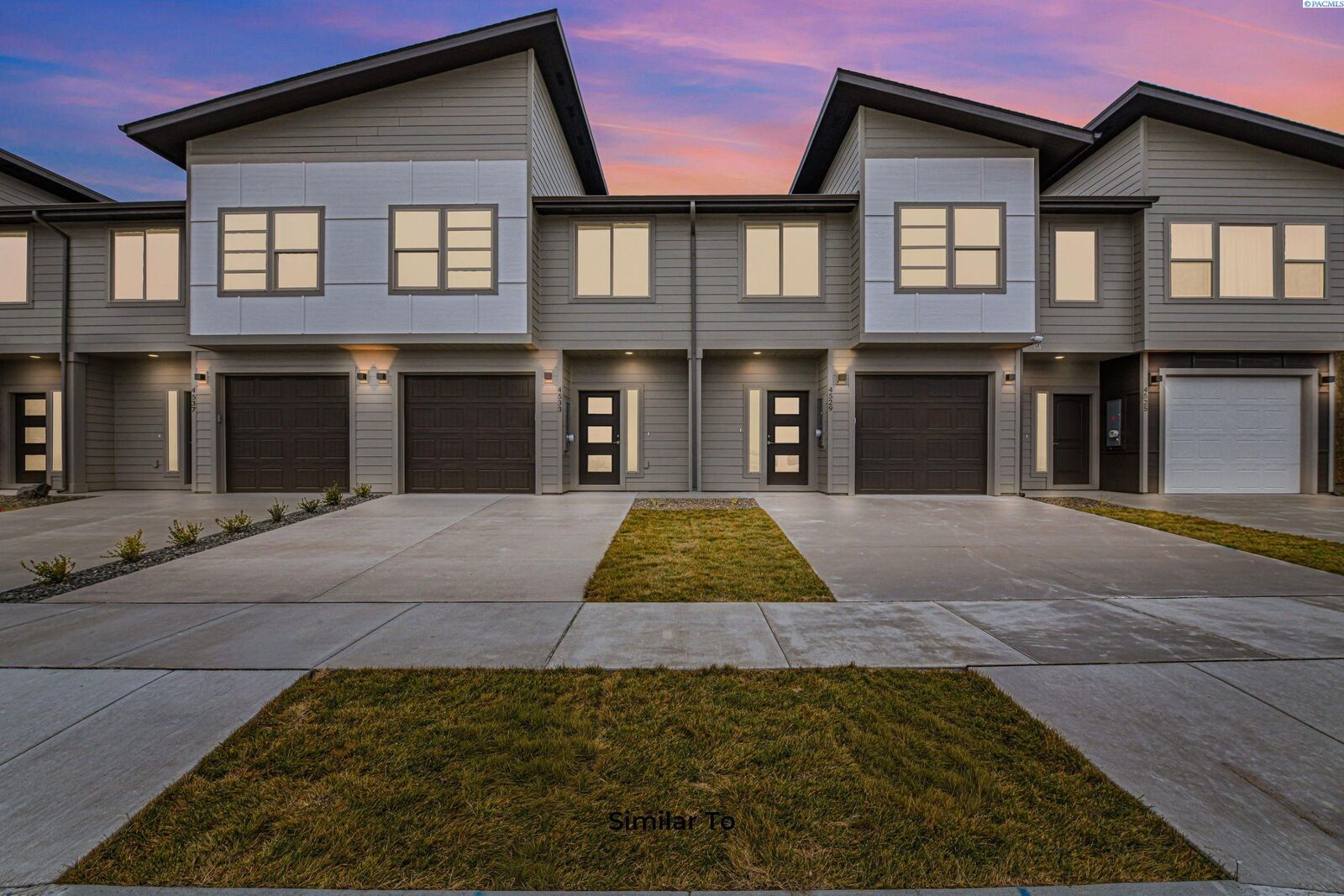 Property Photo:  4426 Road 114  WA 99301 