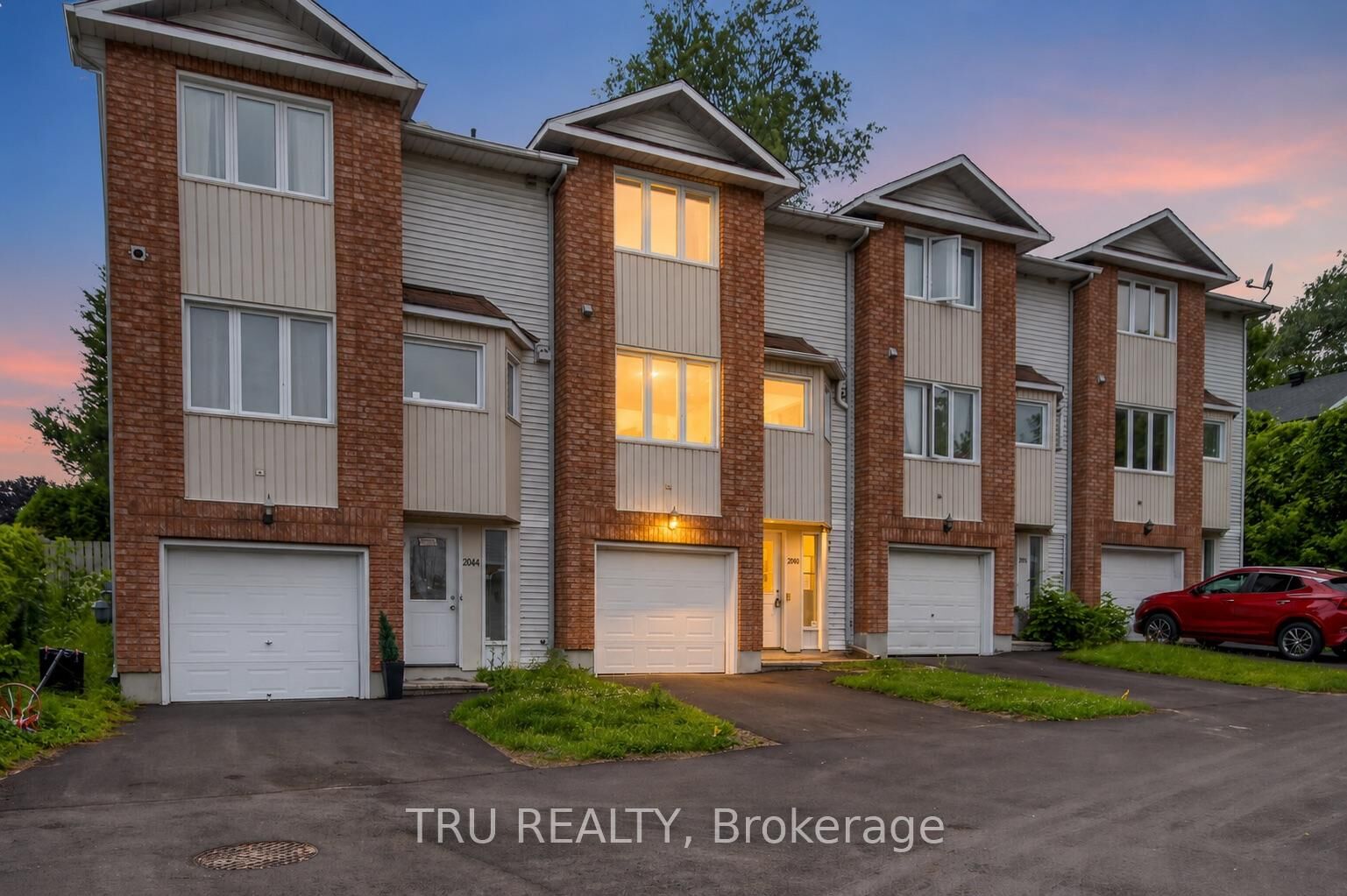 Property Photo:  2050 Riviera Terrace 27  ON K4K 1J4 