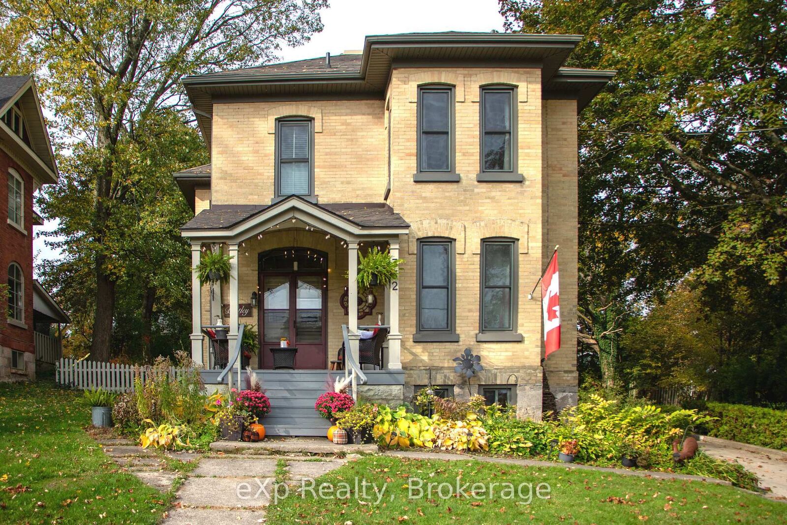 Property Photo:  352 Berford Street  ON N0H 2T0 