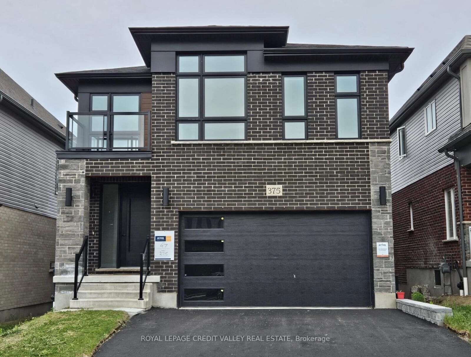 Property Photo:  375 Chokecherry Crescent  ON N2V 0H1 