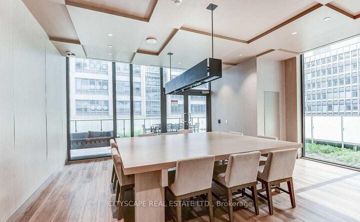Property Photo:  25 Richmond Street E 1707  ON M5C 0A6 