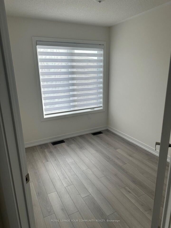 Property Photo:  1541 Moonseed Place  ON L9T 7E7 
