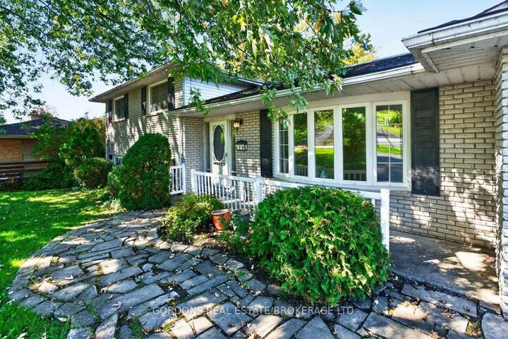 Property Photo:  679 Palace Road  ON K7R 1A6 