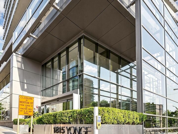 Property Photo:  1815 Yonge Street 1107  ON M4T 2A4 
