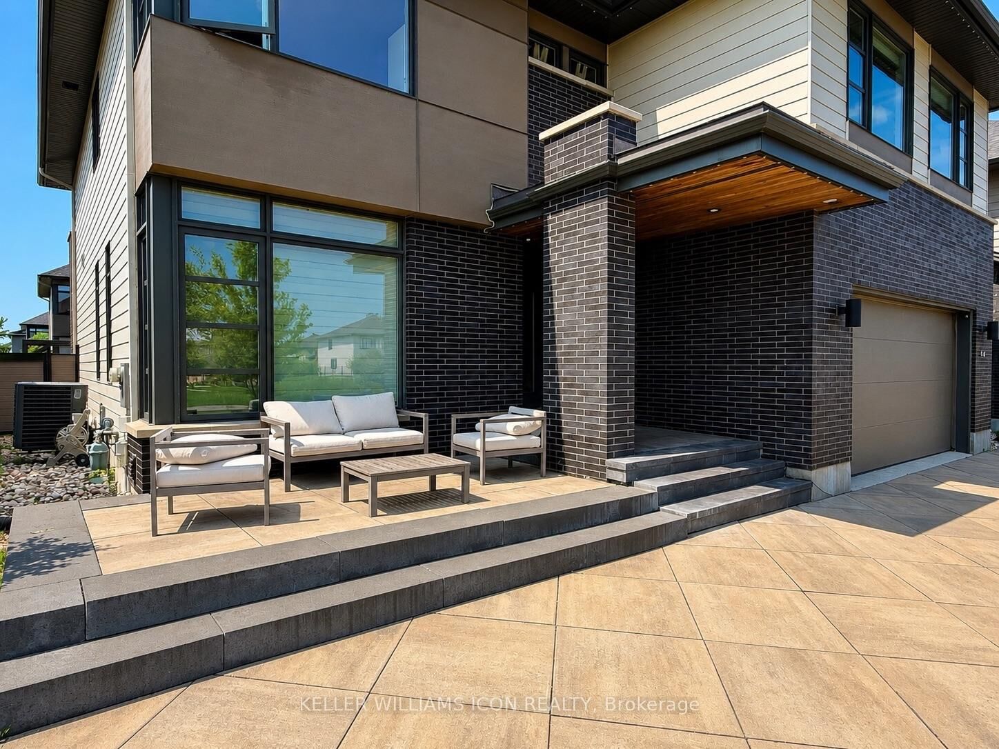 Property Photo:  617 Mistwell Lane  ON K1X 0C1 