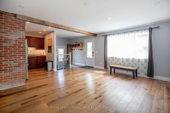 Property Photo:  75 Scott Street  ON K7L 1L6 