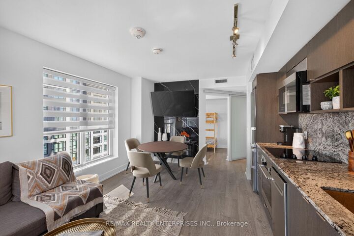 Property Photo:  9 Mabelle Avenue 2818  ON M9A 4X7 