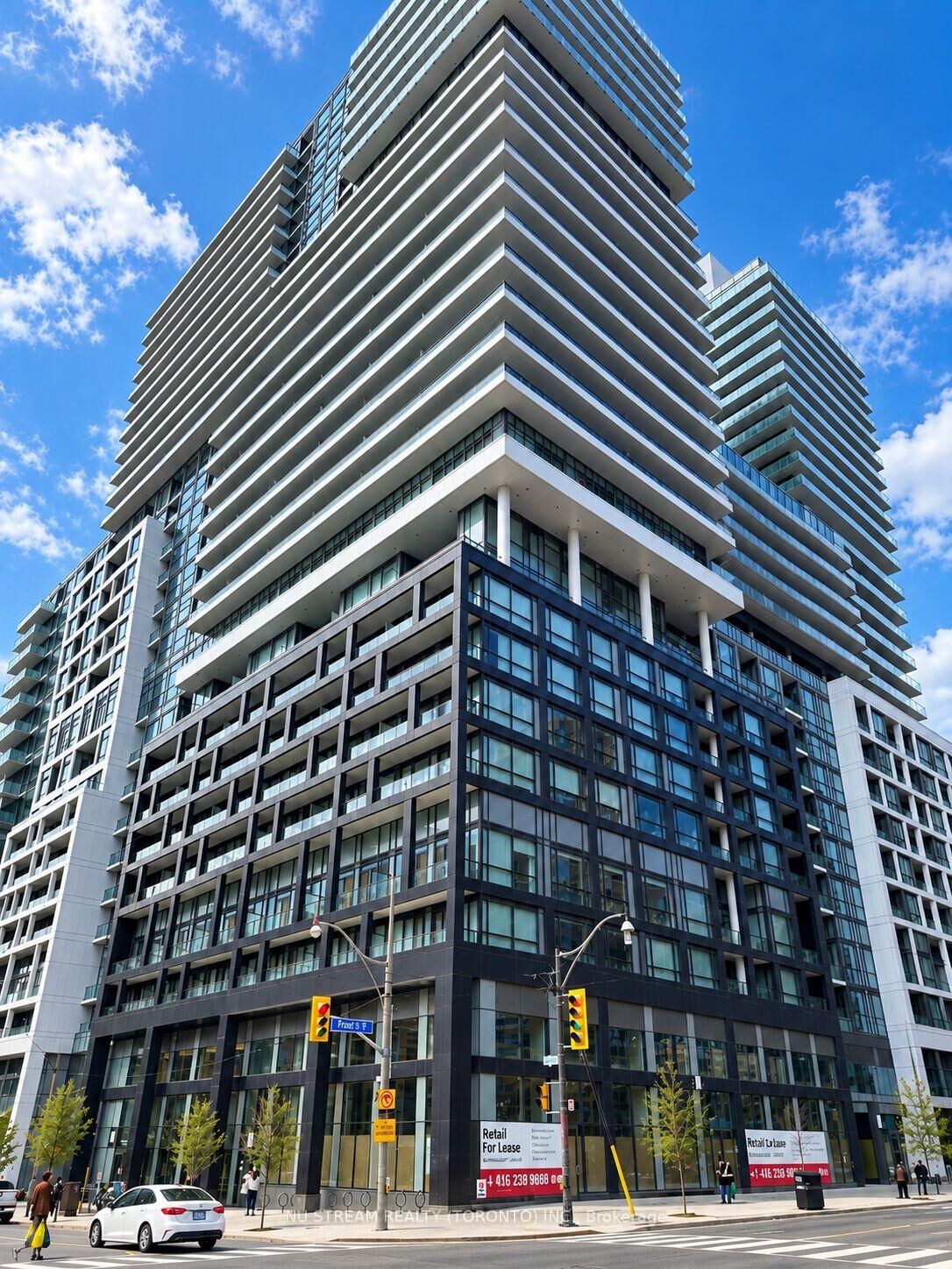 Property Photo:  70 Princess Street 2105  ON M5A 0X6 