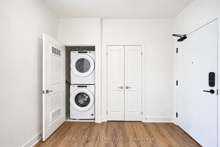 Property Photo:  11750 Ninth Line 633  ON L4A 8B4 