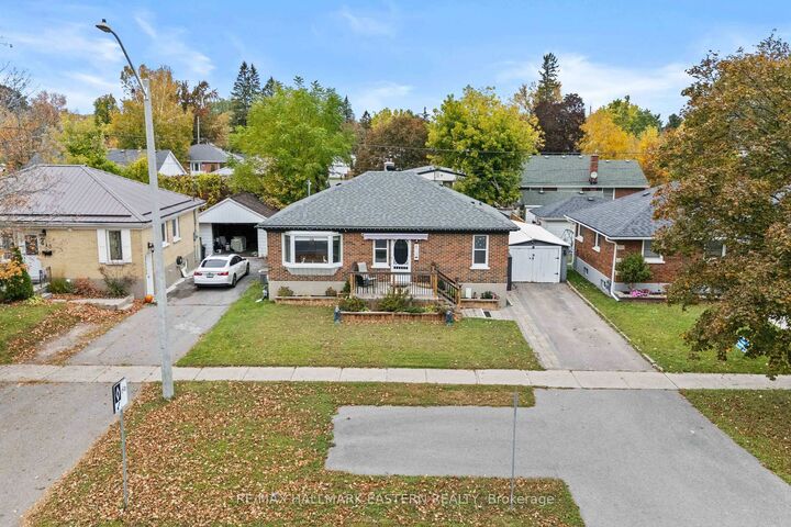 Property Photo:  612 Crawford Drive  ON K9J 3W7 