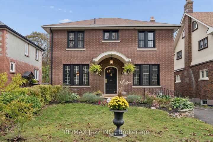 Property Photo:  621 Masson Street  ON L1G 5A4 