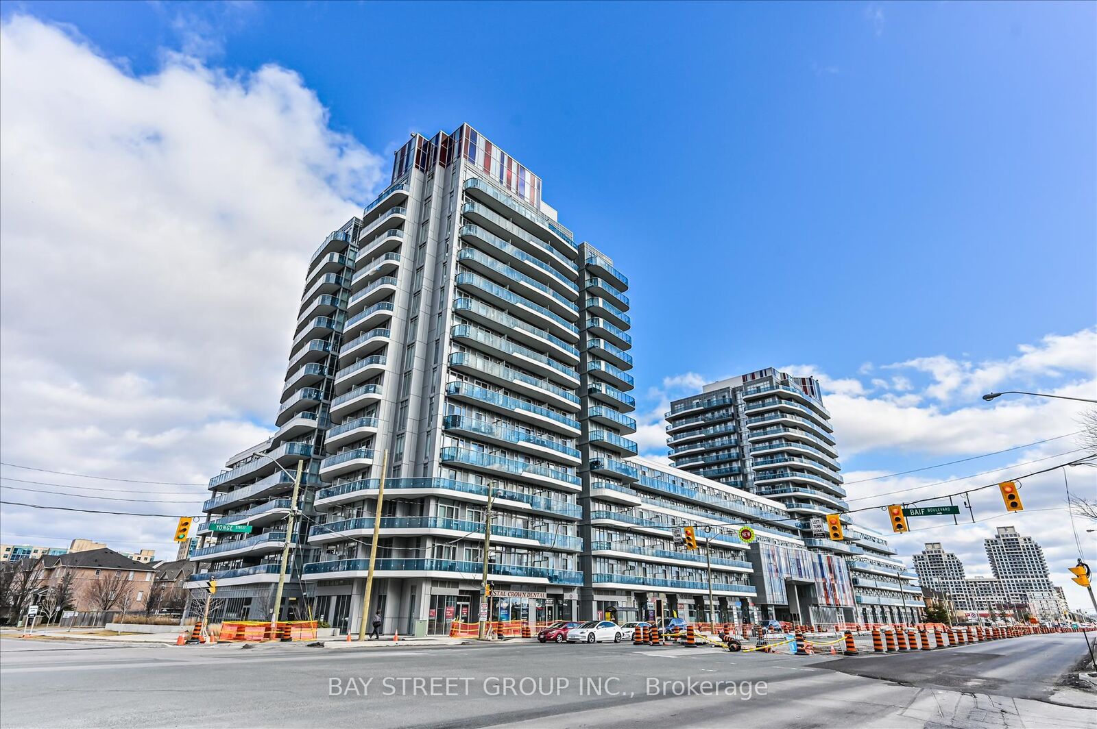 Property Photo: 9471 Yonge Street 529 ON L4C 1V4