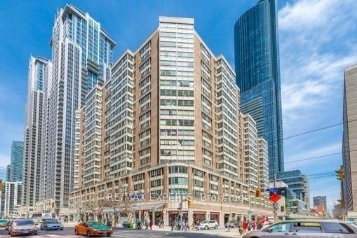 Property Photo:  717 Bay Street 605  ON M5G 2J9 